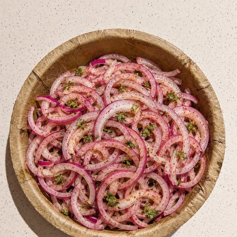 Salad, served on a leaf pattal